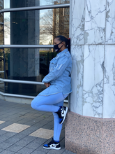 Load image into Gallery viewer, Side view of the jacket
